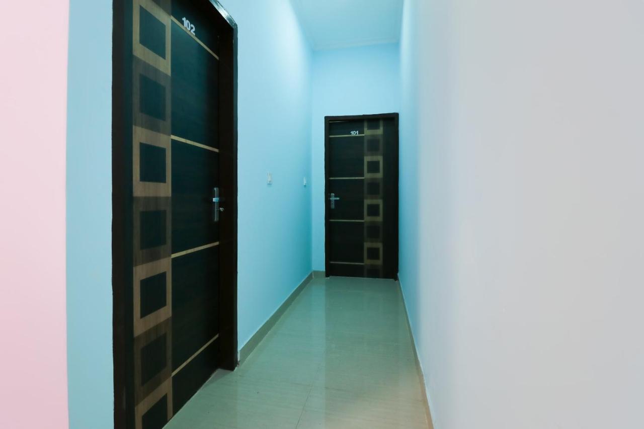 Oyo 64004 Hotel Kartar Zirakpur Экстерьер фото