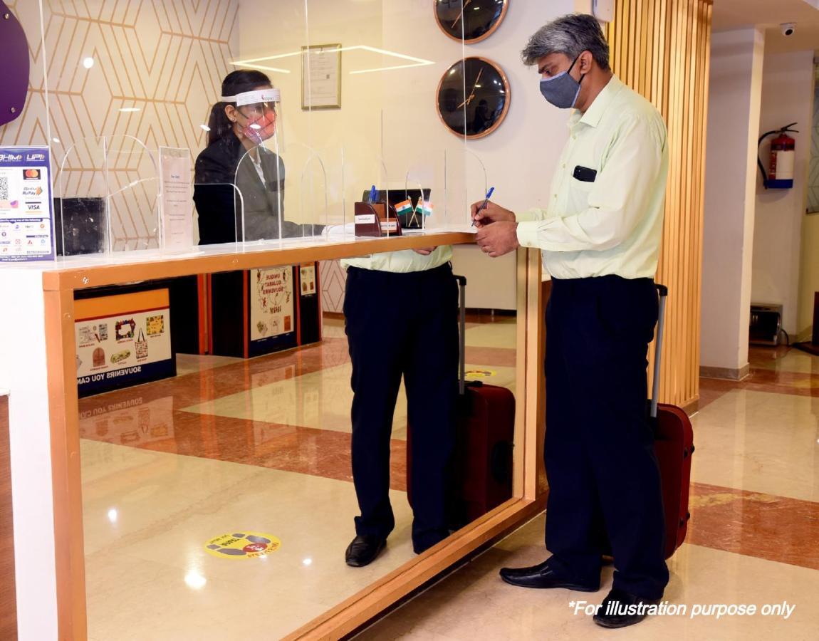 Oyo 64004 Hotel Kartar Zirakpur Экстерьер фото